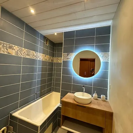 Chaleureux A Fours 48m² Vue Montagne
